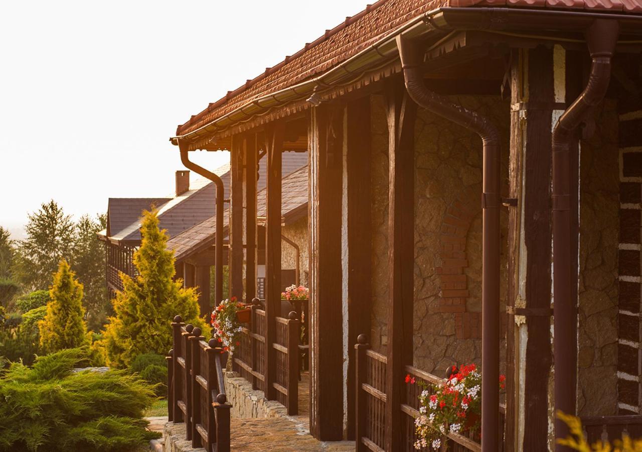 Chateau Vartely Hotel Orhei Exterior photo